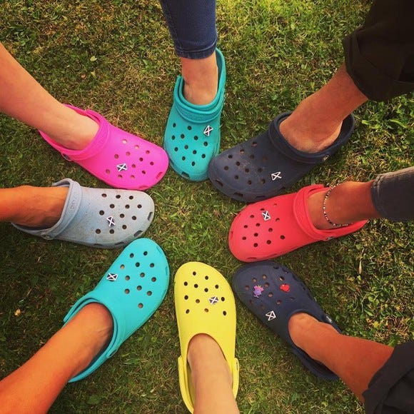 crocs shoes colors